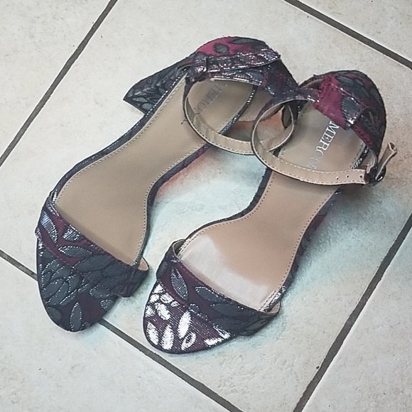 Shimmer Brocade Chunky Heel Single Strap - Picture 4 of 8